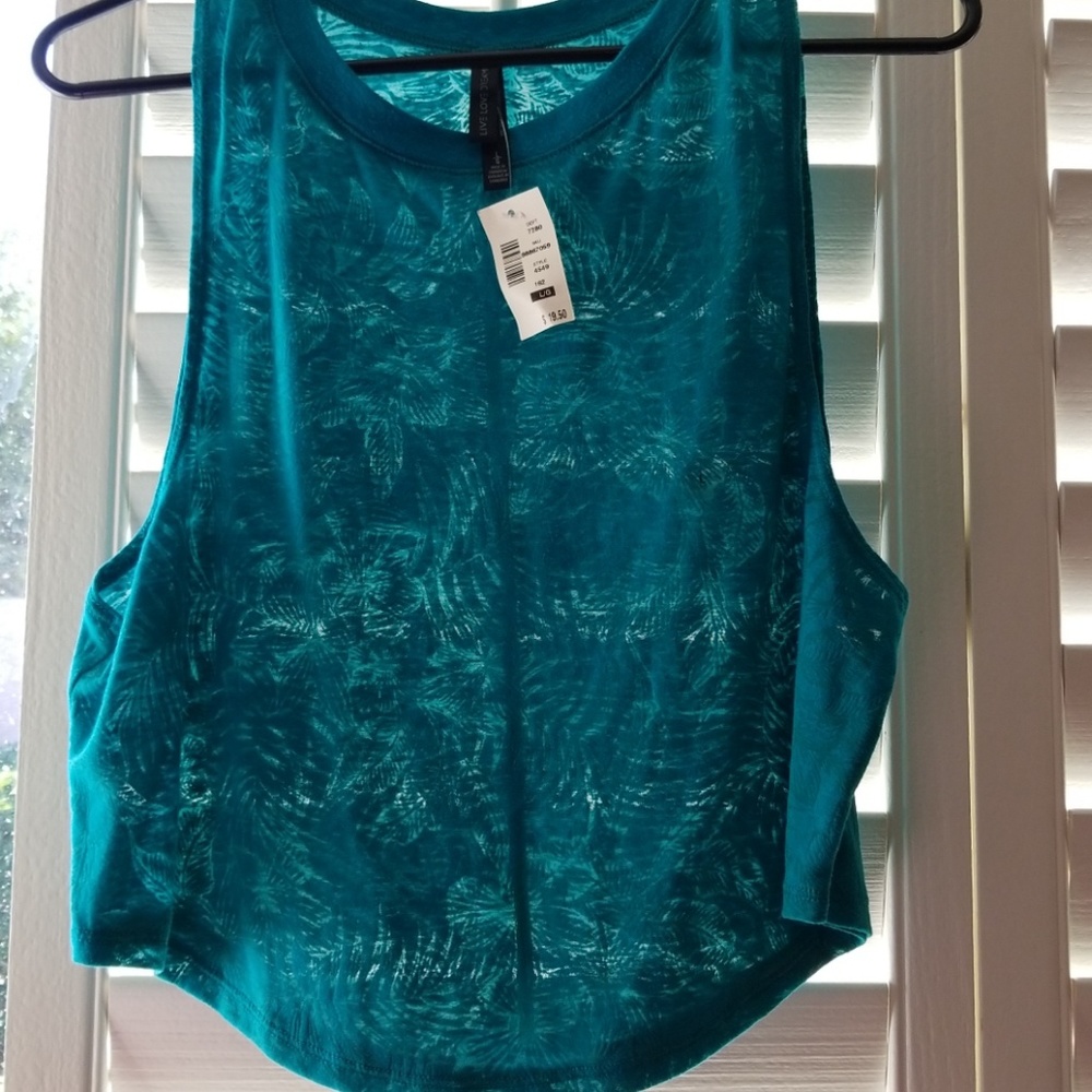 Aeropostale crop top. Brand new.
